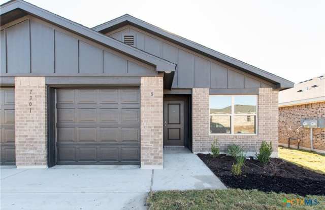 Photo of 1301 Concord Drive unit: B