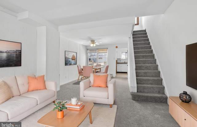 1617 S NEWKIRK Street