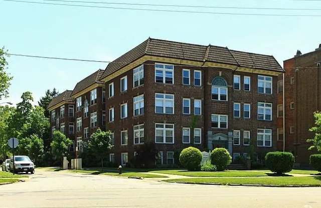 1212 Donald Ave
