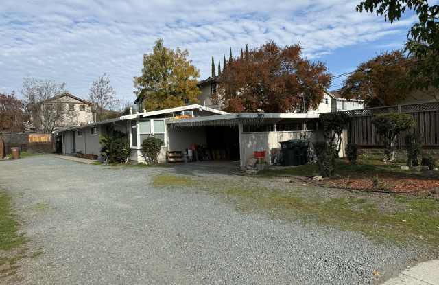 Photo of 2875 Euclid Ave