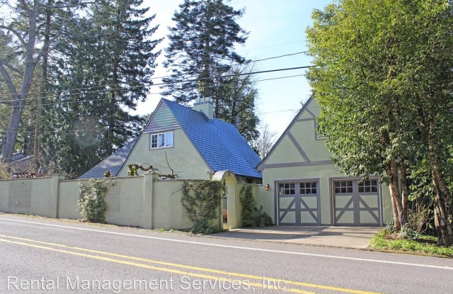 17203 SE River Rd - 17203 Southeast River Road, Jennings Lodge, OR 97267