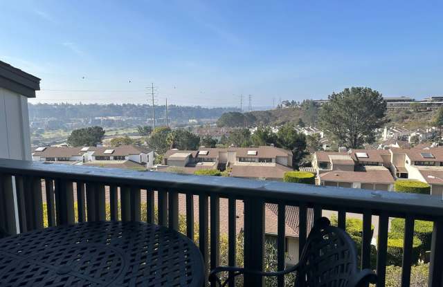 3 Bedroom Townhome in Mission Valley for Rent!