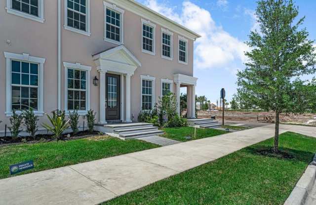 930 SW Prairie Avenue