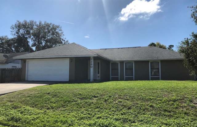Beautiful 3BR Home in Prime Port St. Lucie Location – Near I-95 & Beaches!