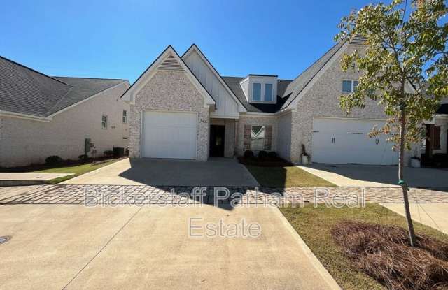542 Cloverdale Dr