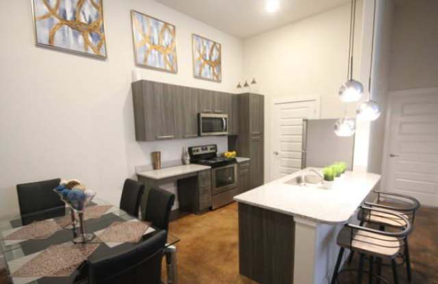 6007 Grissom Rd, #1213