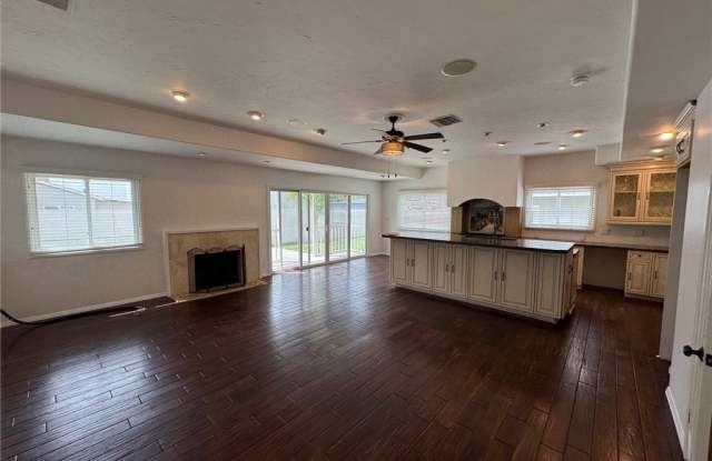 305 N Westridge Avenue