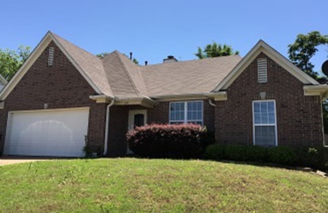 315 Village Dr - 315 Village Dr, Oakland, TN 38060