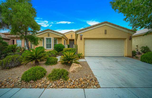 Beautiful Single Story Home in Guard Gated Golf Course Community