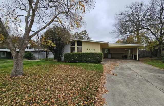 Photo of 2810 KNIGHT ROBIN DR