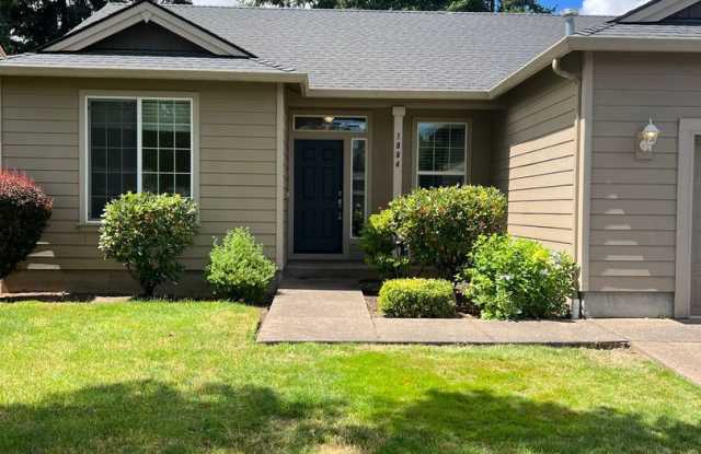 1064 Leopold Dr - 1064 Leopold Drive, Eugene, OR 97402