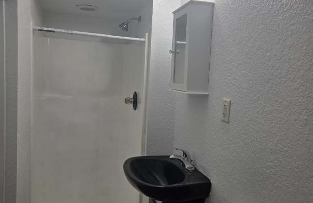 2804 South Park Avenue