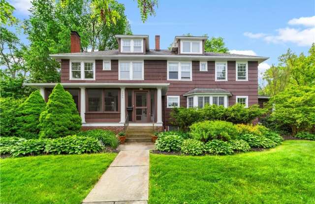 2425 Demington Drive - 2666 Scarborough Road