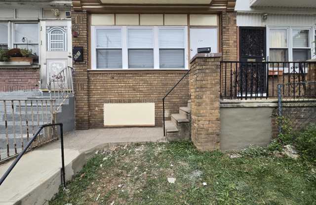 Photo of 259 W RUSCOMB Street unit: 1