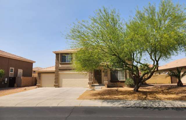 Sundance golf community home, 3 car garage, RV gate