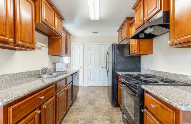 ST. MARTIN SCHOOL DISTRICT - 3 BED 2 BATH BRICK HOUSE