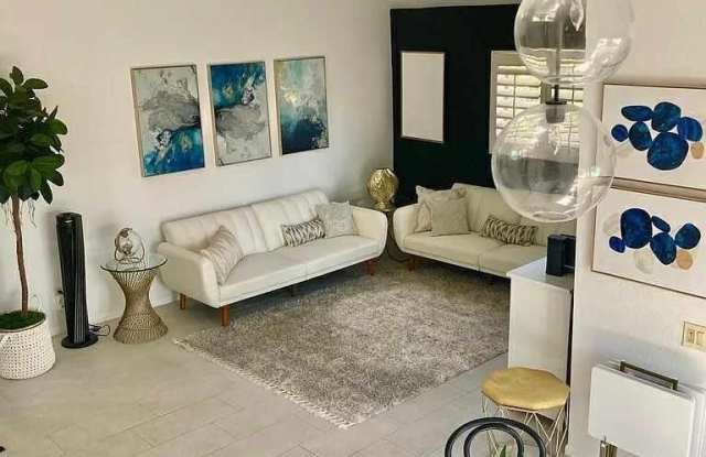 Photo of 1428 S Camino Real