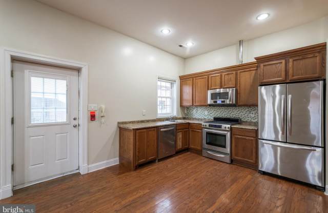 2312 S 12TH STREET