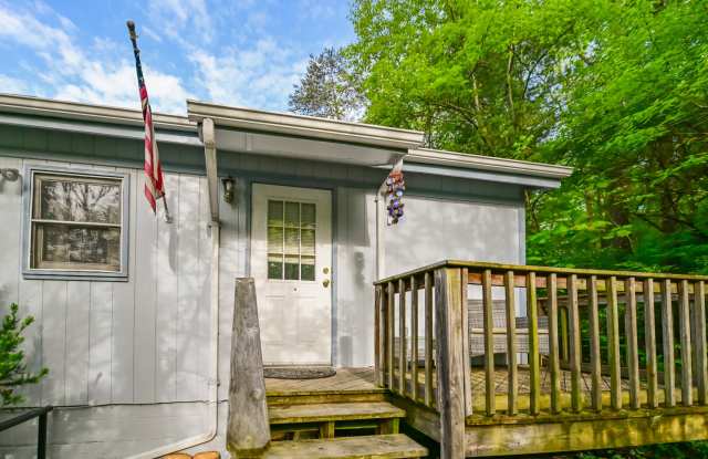 8 Pomeroy Road - 1Apt B