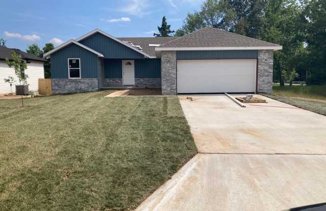 Photo of Great spacious home in Strafford