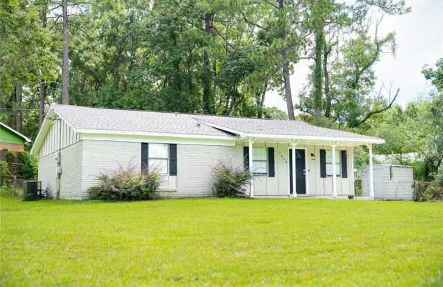 1850 Panorama Boulevard W