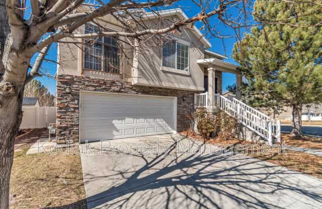 10810 S Pine Shadow Rd