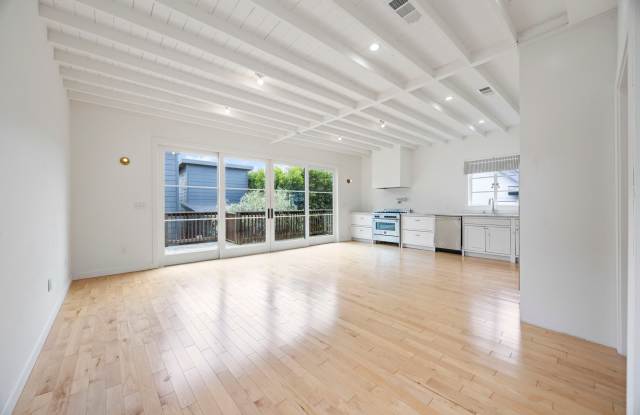 1015 47th Street - A