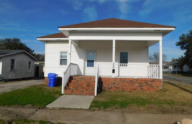 Photo of 719 Cedar Street