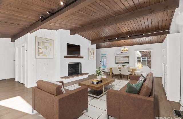 537 County Line Road