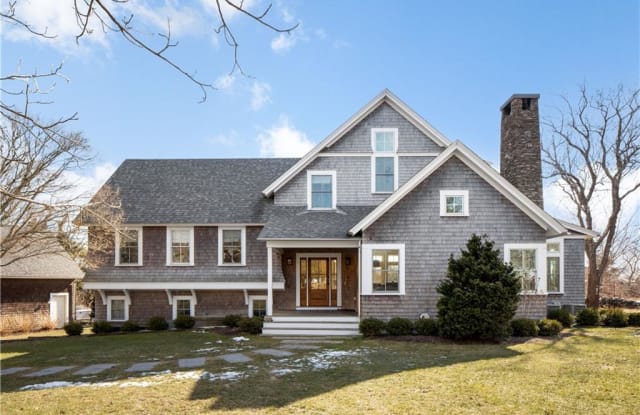 10 Sachuest Drive - 10 Sachuest Way, Newport County, RI 02842