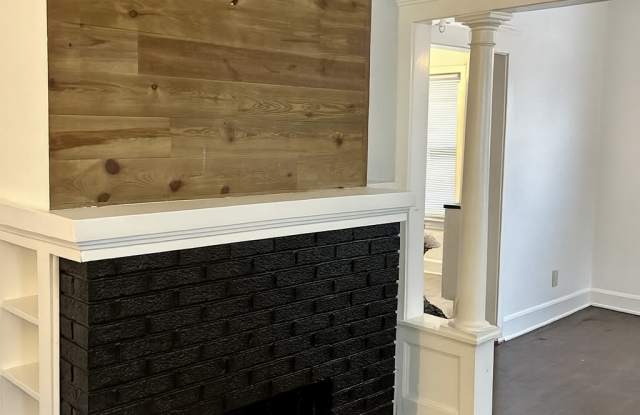 2027 Chesterland Avenue