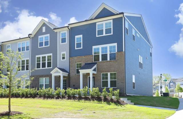 3237 LYNN Rd