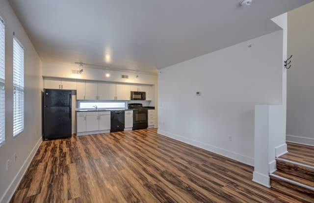 Beautifully located in the heart of Council Bluffs!!