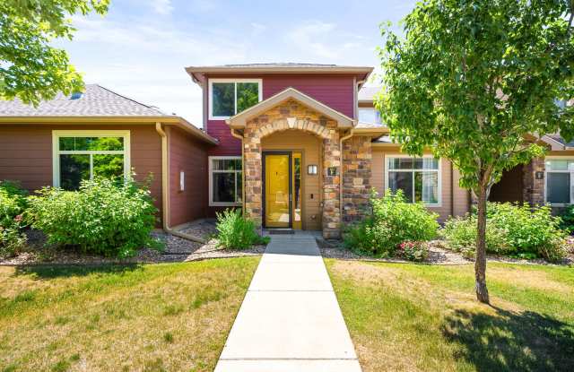 Spacious 3BR + Loft in the Palomino Park Community - Perfect for Comfortable, Convenient and Quite Living!