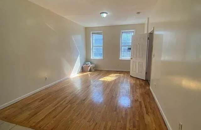 1251 Saint Marks Avenue