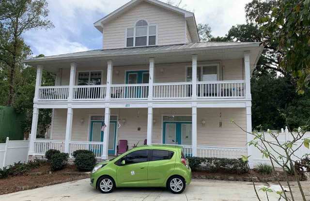 411 E 7th Avenue unit: D