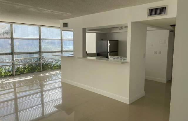 851 Three Islands Blvd