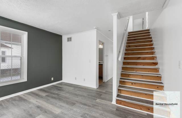 182 Candler