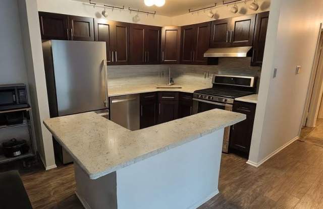 Photo of 407 HARRIER Row