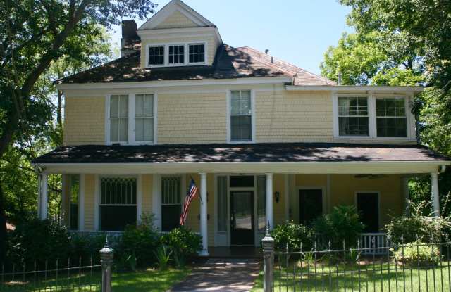 309 E 3rd