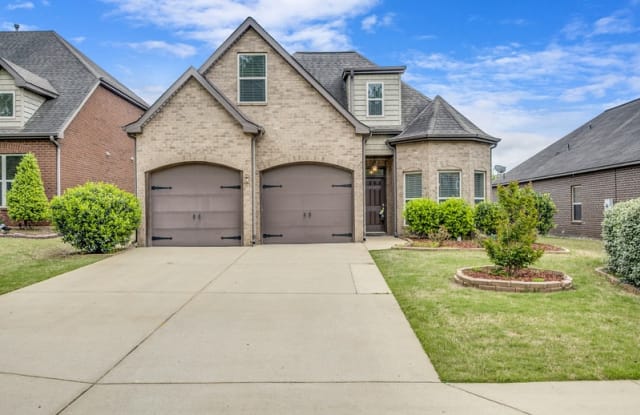 113 Glen Cross Cir - 113 Glenn Cross Dr, Trussville, AL 35173