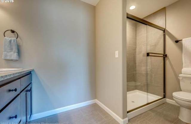 Beautiful Luxury Home For Rent