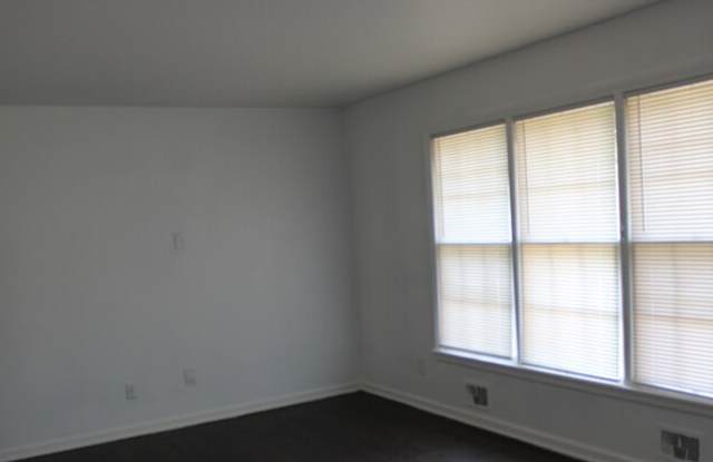 12522 East 49th Street South