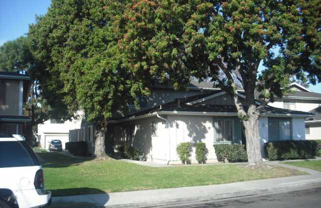 2615 SEXTANT AVENUE