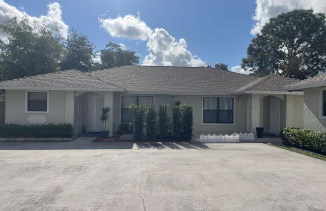 1450 Hawthorne Place