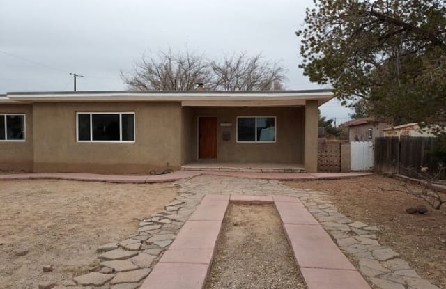 1604 Los Arboles Avenue Northwest - 1604 Los Arboles Avenue Northwest, Albuquerque, NM 87107