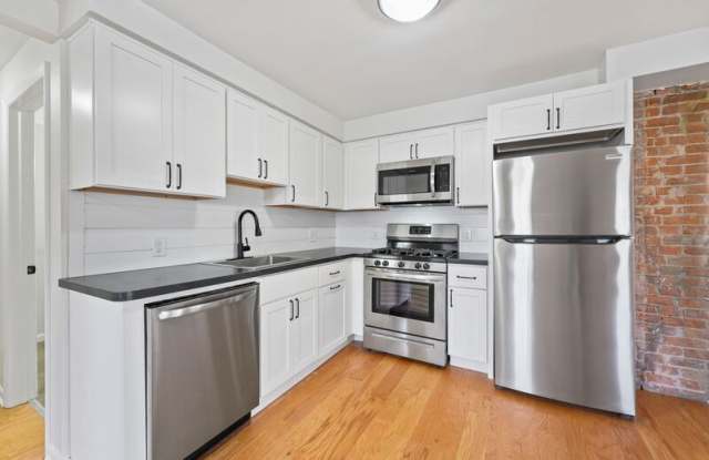 44 Saratoga Ave