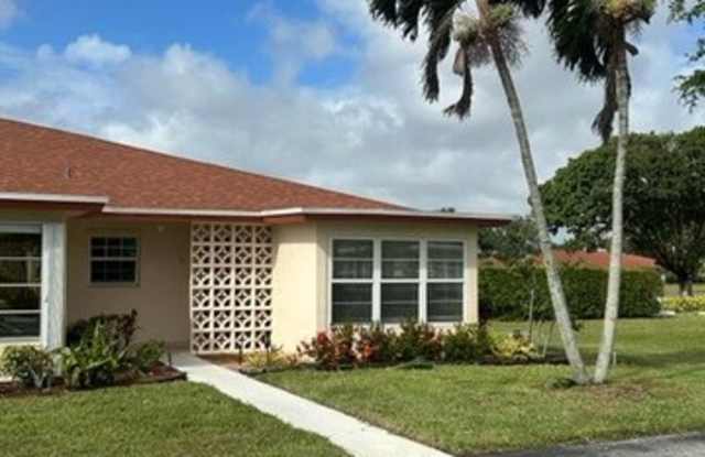 4585 NW 3rd Street