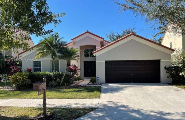 159 Cameron Ct - 159 Cameron Court, Weston, FL 33326