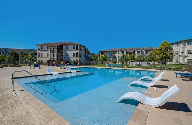 Photo of Capri Villas at the Lake